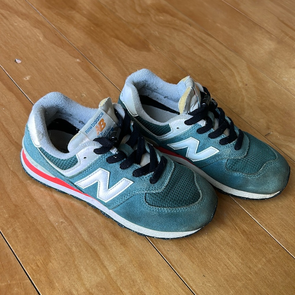 new balance kids 13.5